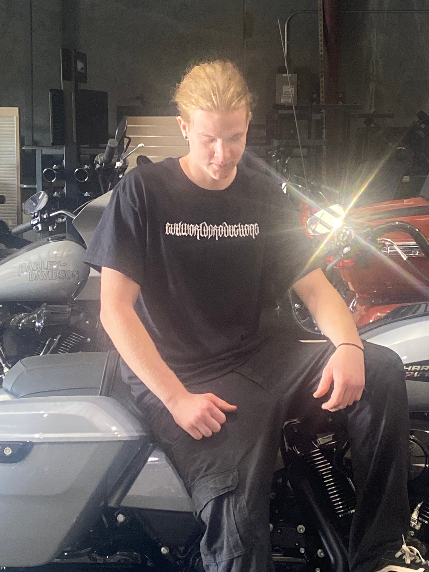 "DEMON CLIP" SHIRT (BLACK/WHITE)